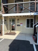 Building Photo - 1131 Hunter Lake Dr