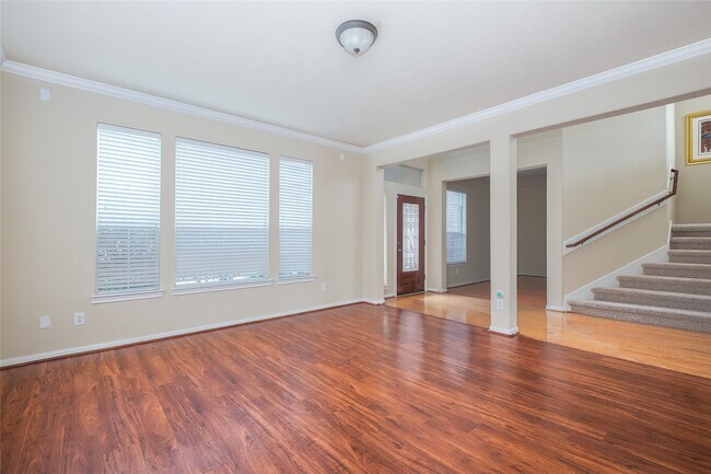 Foto del edificio - 26114 Sandersgate Ln