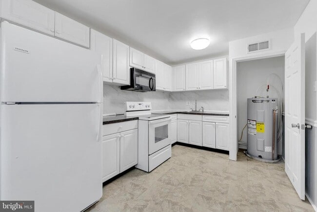 Building Photo - 1117 Kaye Ct