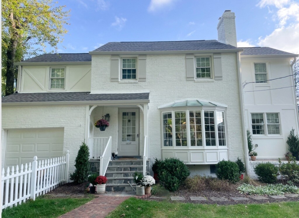 Foto principal - 1127 N George Mason Dr