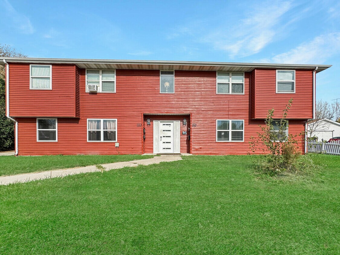 Primary Photo - 1020 46th St