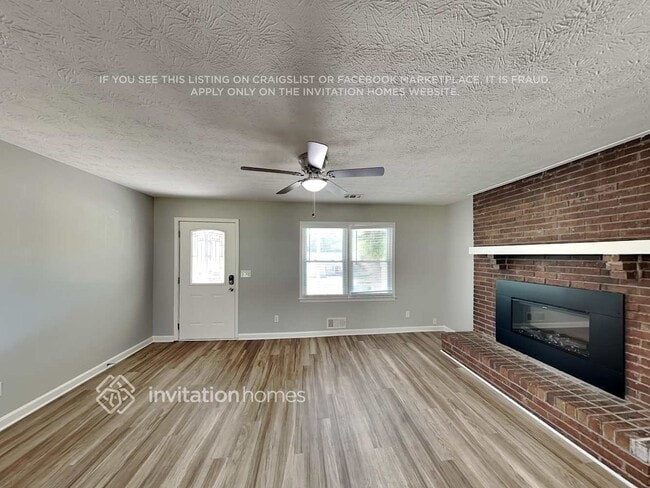 Foto del edificio - 5847 Meadow View Ln