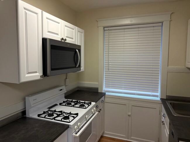 Building Photo - 4553 Arco Ave