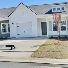 Building Photo - 738 Ebb Tide Rd
