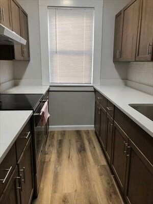 Building Photo - 50-50A Kirtland St