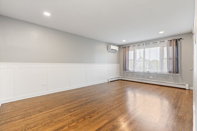 Foto del edificio - 311 Maple Ave