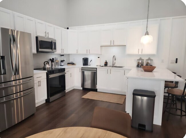 Cocina completa - 6378 W Flanders Ln