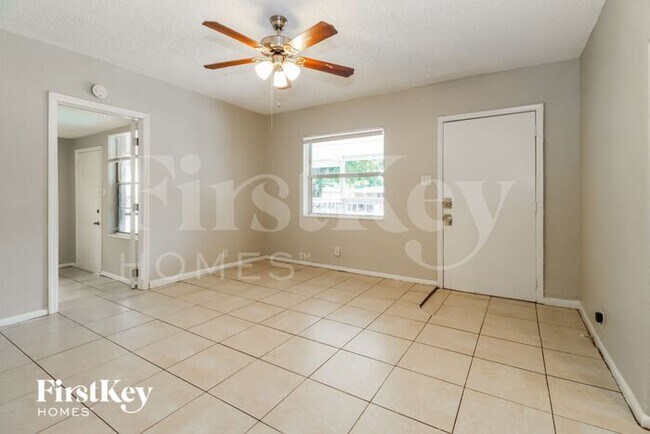 Foto del edificio - 3408 E 33rd Ave