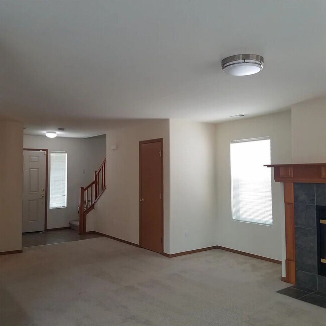 Foto del edificio - Beautiful 3 bed 2.5 ba house in highly desirable Liberty Ridge neighborhood