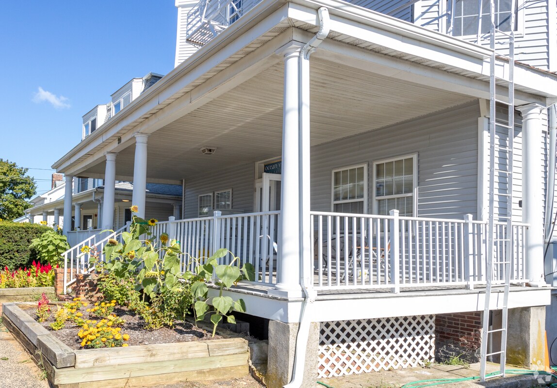 Foto del edificio - 18-26 Navesink Ave