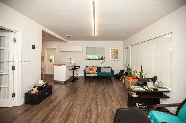 Foto del edificio - 1050 NW 46th St