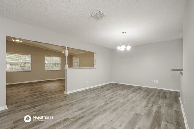 Building Photo - 15728 Treasure Island Ln