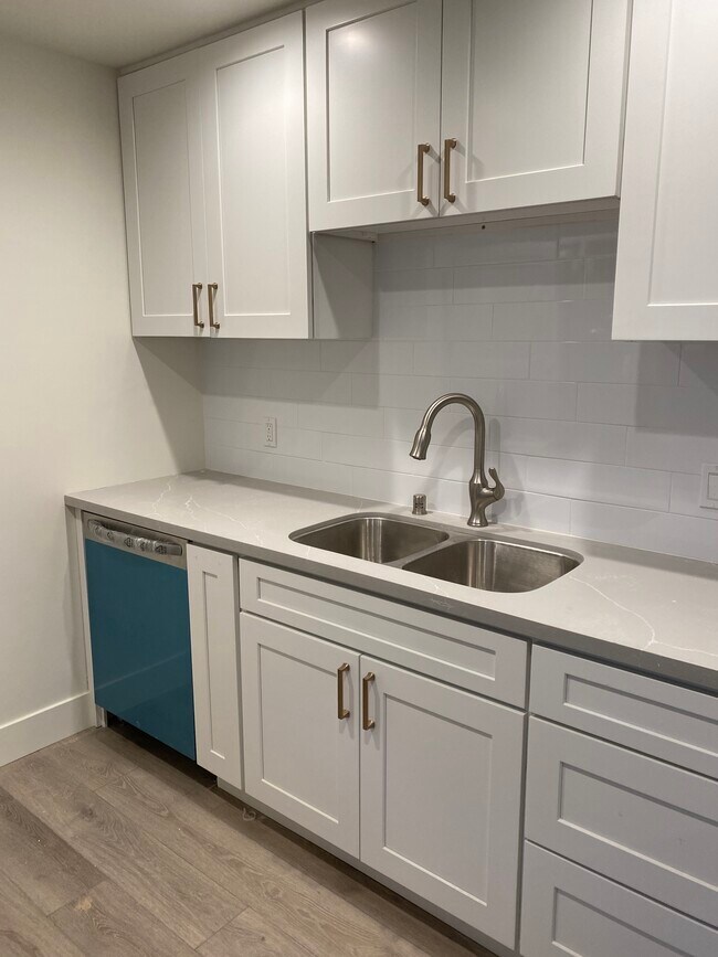 Foto del edificio - 503 N Elena Ave