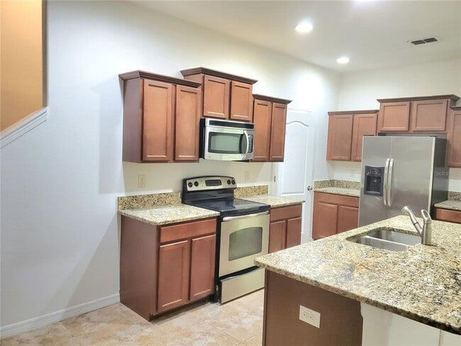 Building Photo - 2044 Hawks View Dr