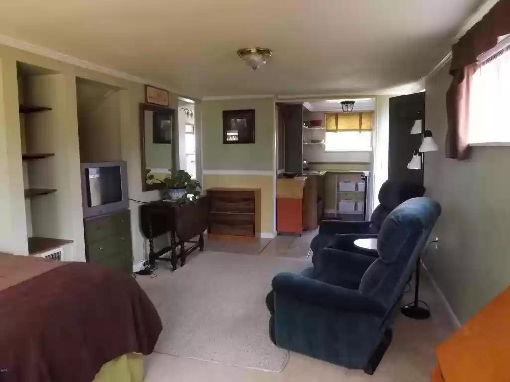 Foto principal - 513 NW Brook St