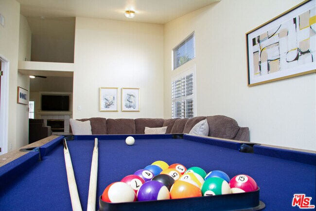 Foto del edificio - 8506 Blue Heron Dr