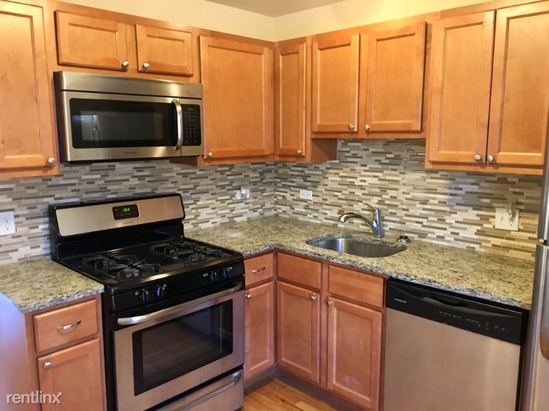 Foto principal - 2123 W Berwyn Ave