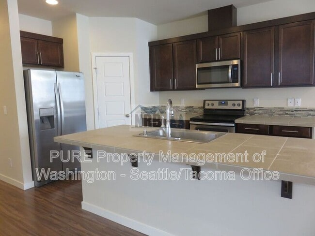Building Photo - 11531 174th St E