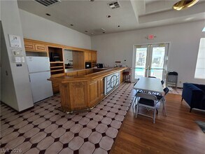 Building Photo - 3150 N Soft Breezes Dr