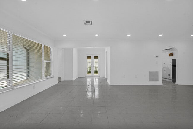 Foto del edificio - 6621 Perry St