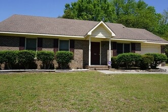 Building Photo - 2808 Rosemeade Dr