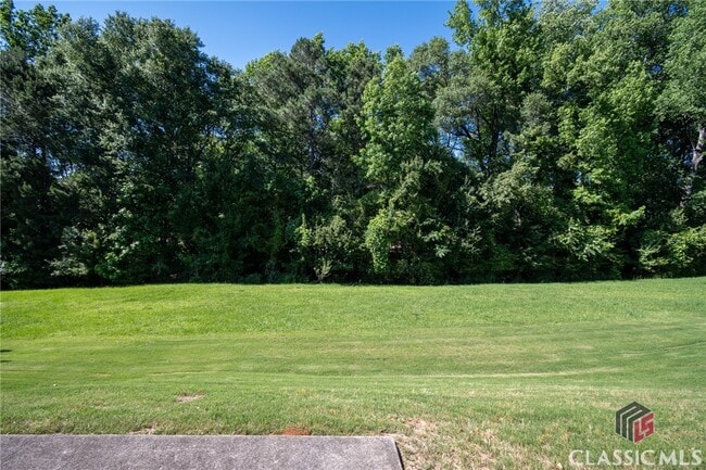Building Photo - 168 Putters Dr