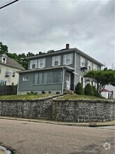 Building Photo - 37 1/2 Pleasant St