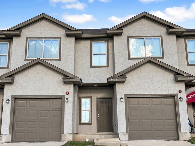 Foto del edificio - Charming Townhome Near I-35 & Randolph AFB