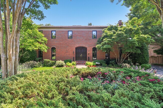 Foto del edificio - 3233 Ellicott St NW