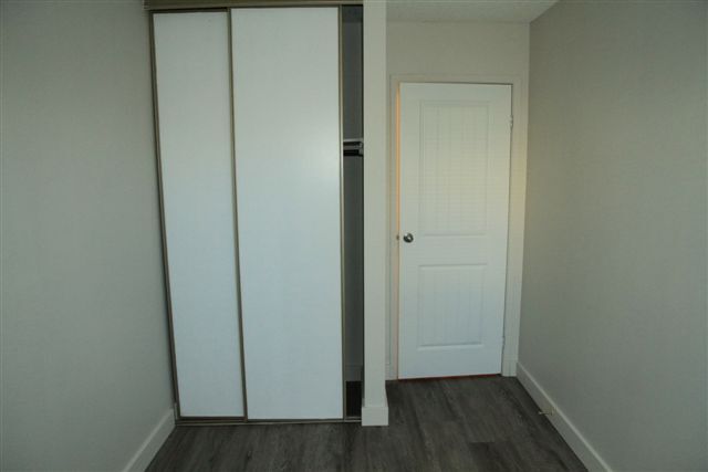 Photo du bâtiment - 0 Bed 0 Bath Unit in Calgary, AB