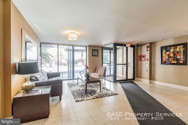 Building Photo - 1245 13th St NW