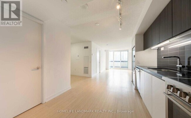 Building Photo - 75-375 Queens Wharf Rd