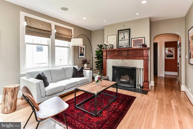 Foto del edificio - 904 Park Ave