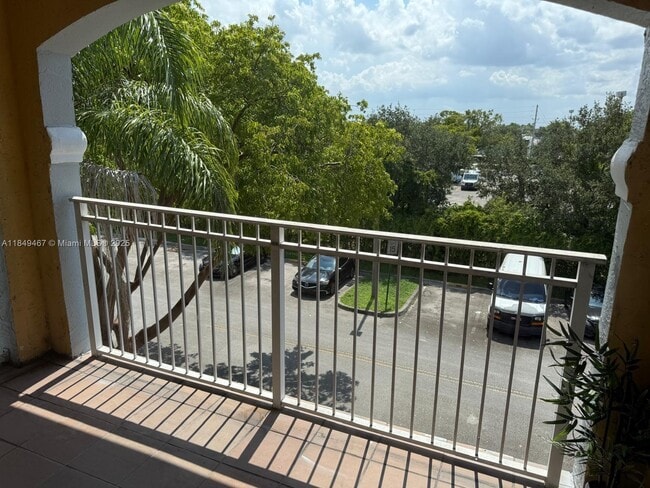 Foto del edificio - 165 NW 96th Terrace