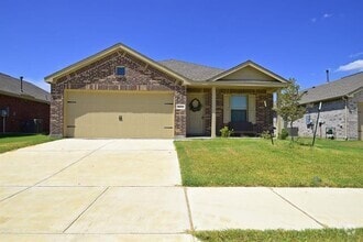 Building Photo - 14133 Aberavon Dr
