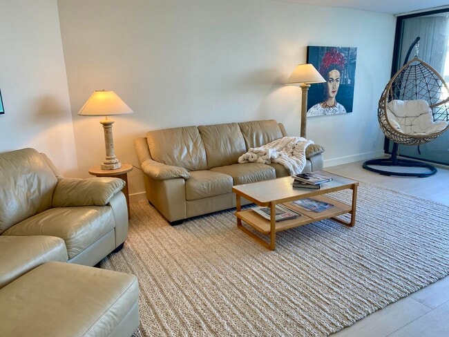 Foto del edificio - 3560 S Ocean Blvd