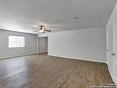 Foto del edificio - 10230 Relic Oaks