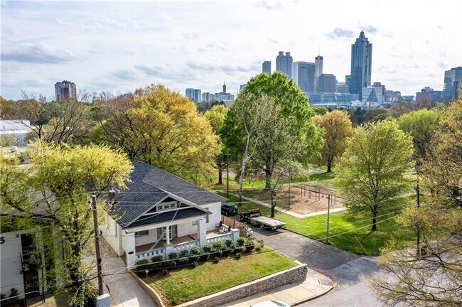 Foto del edificio - 389 Linden Ave NE