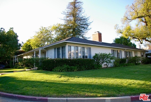 Building Photo - 4405 Ledge Ave