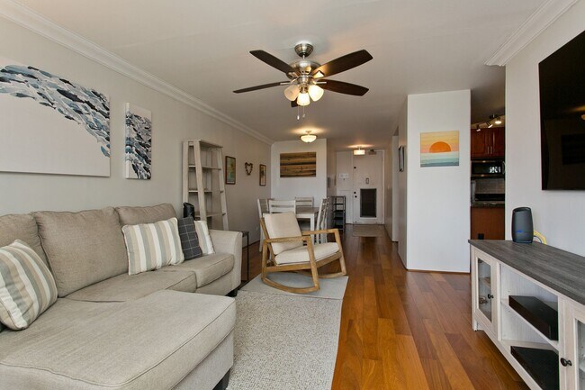 Building Photo - Fully furnished - Oceanview - Beautiful 2bedroom condo in Waikiki