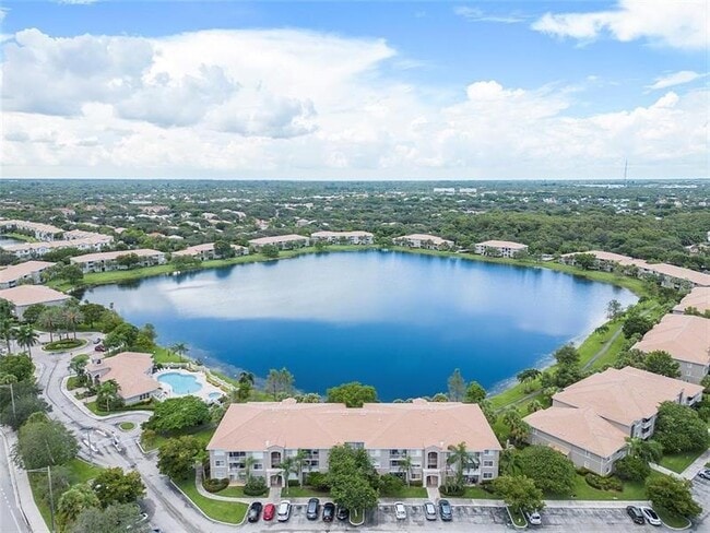 Foto del edificio - 5051 Wiles Rd