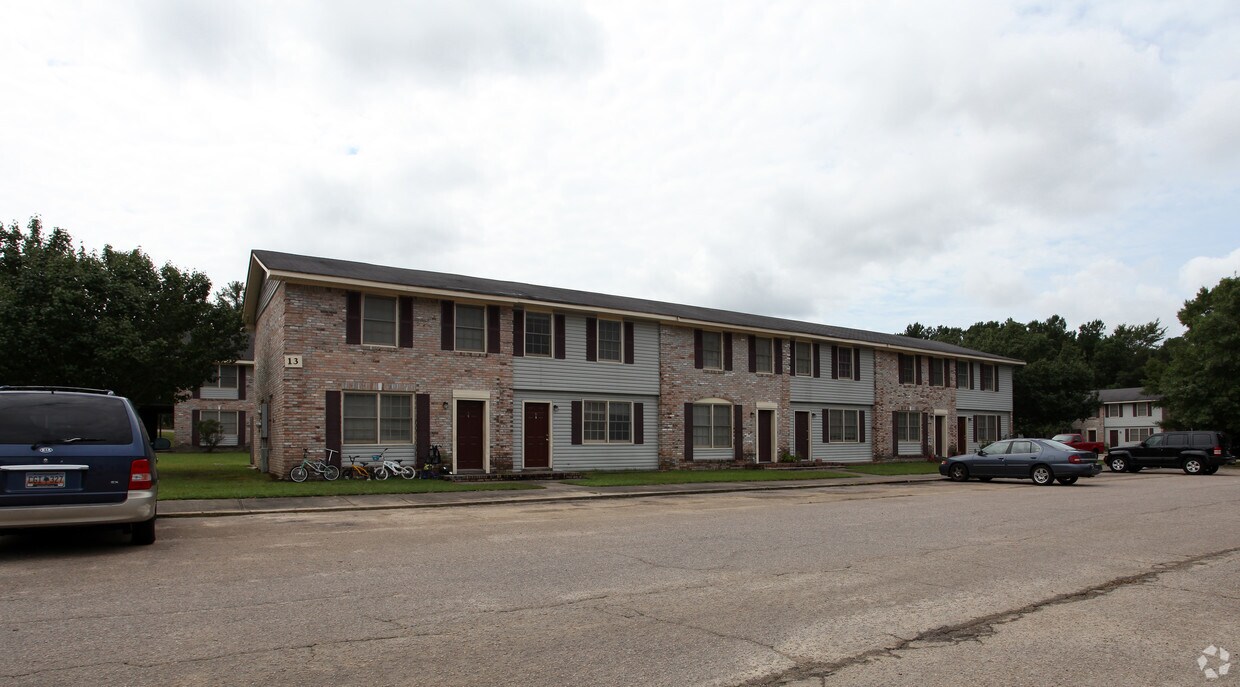 Retreat at St. Andrews Apartments in Columbia, SC