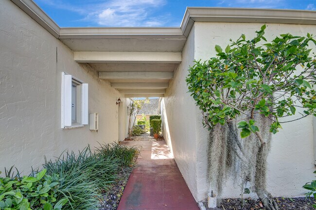 Building Photo - 2671 Boundbrook Blvd