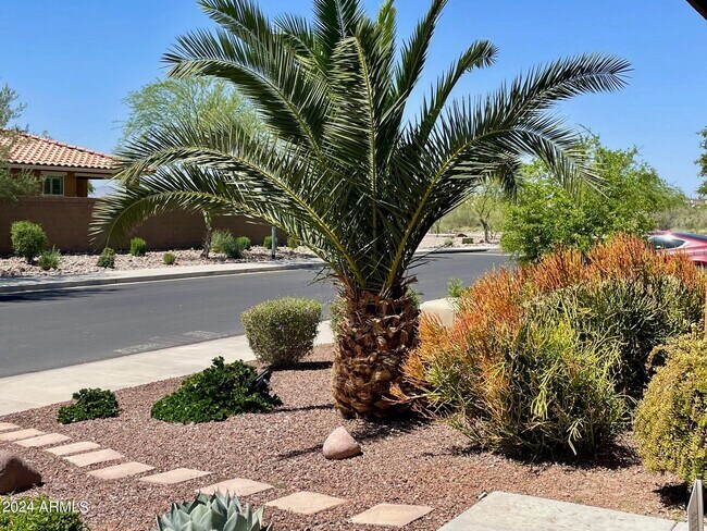 Building Photo - 10462 W Bajada Rd