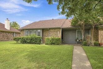 Building Photo - 2311 Jamie Dr