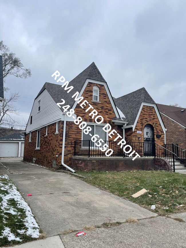 Foto del edificio - Move in Ready Brick Bungalow in Detroit