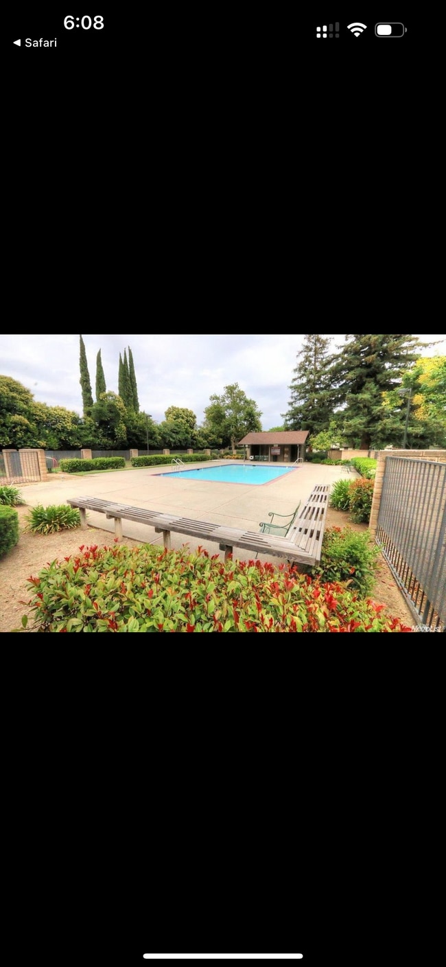 Foto del edificio - 112 Luna Grande Cir