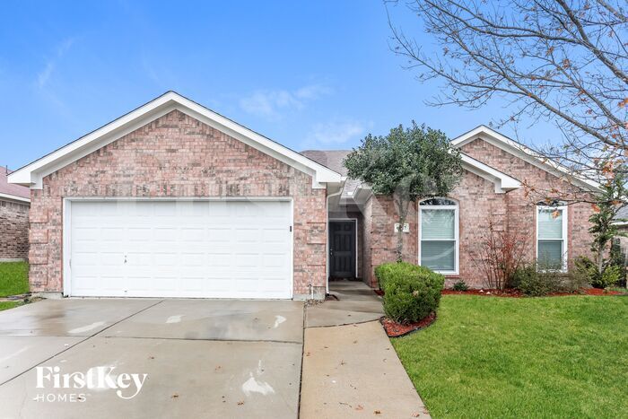 Foto principal - 6927 Misty Meadow Ln