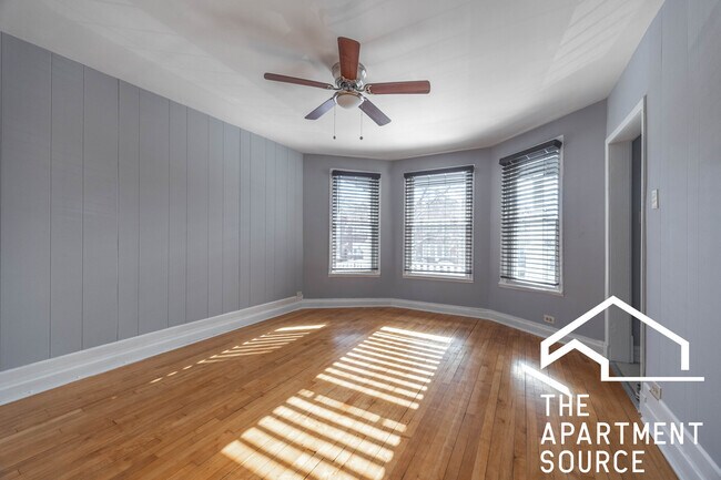 Foto del edificio - 5128 W Henderson St