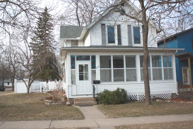 House - 628 W 10th St